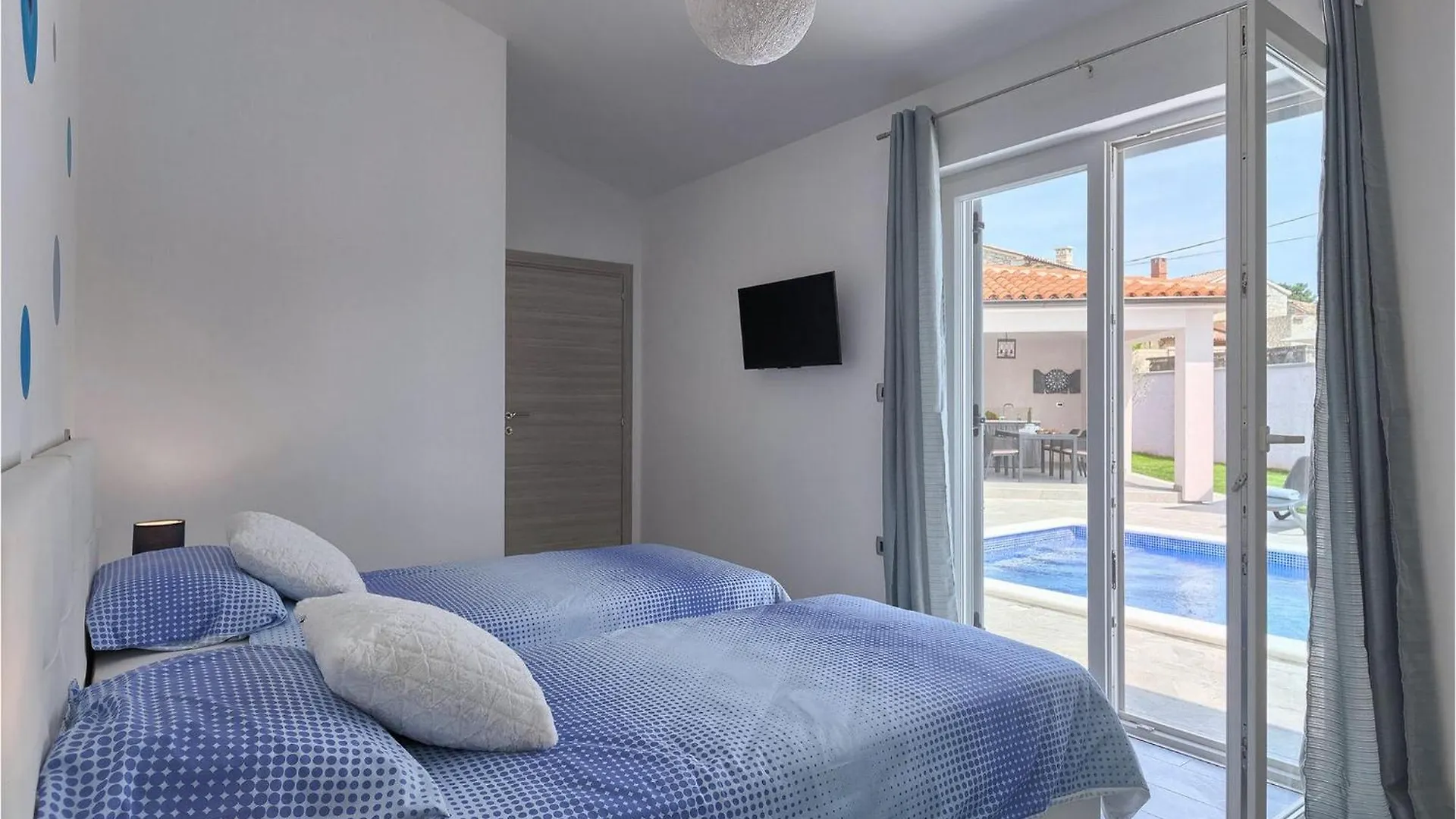 בית נופש PUY Villa Nana
