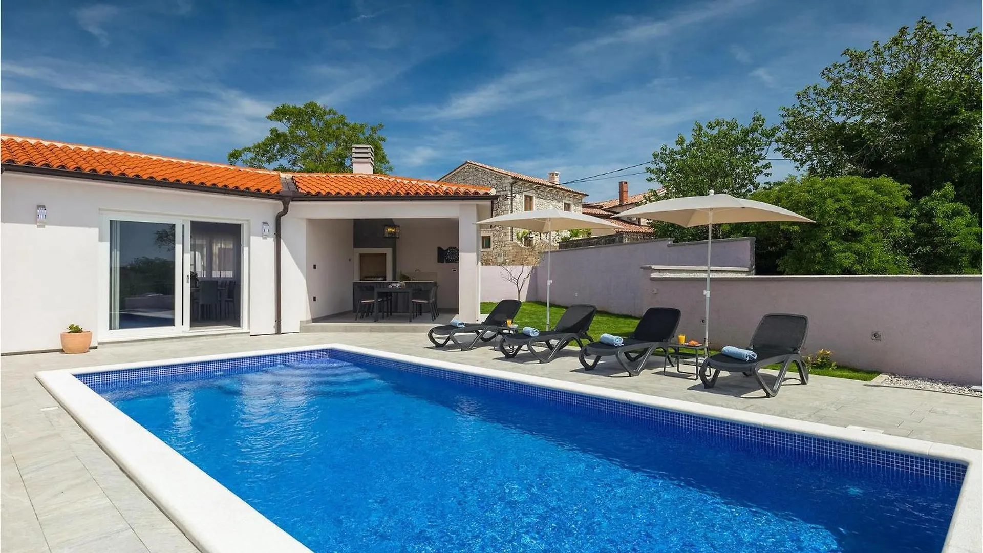 בית נופש PUY Villa Nana